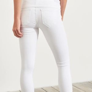Size 26/3R White Hollister Super Skinny Jeans
